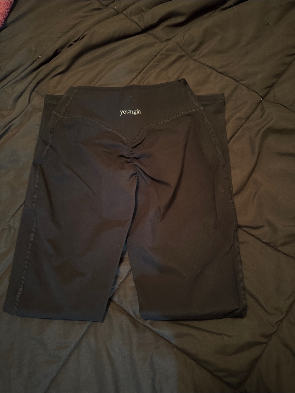 YoungLA Black High-Rise Scrunch Back leggings